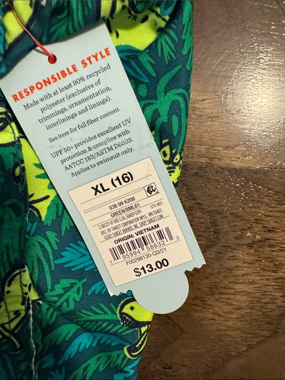 Cat & Jack boys swim trunks NWT and rashguard EUC